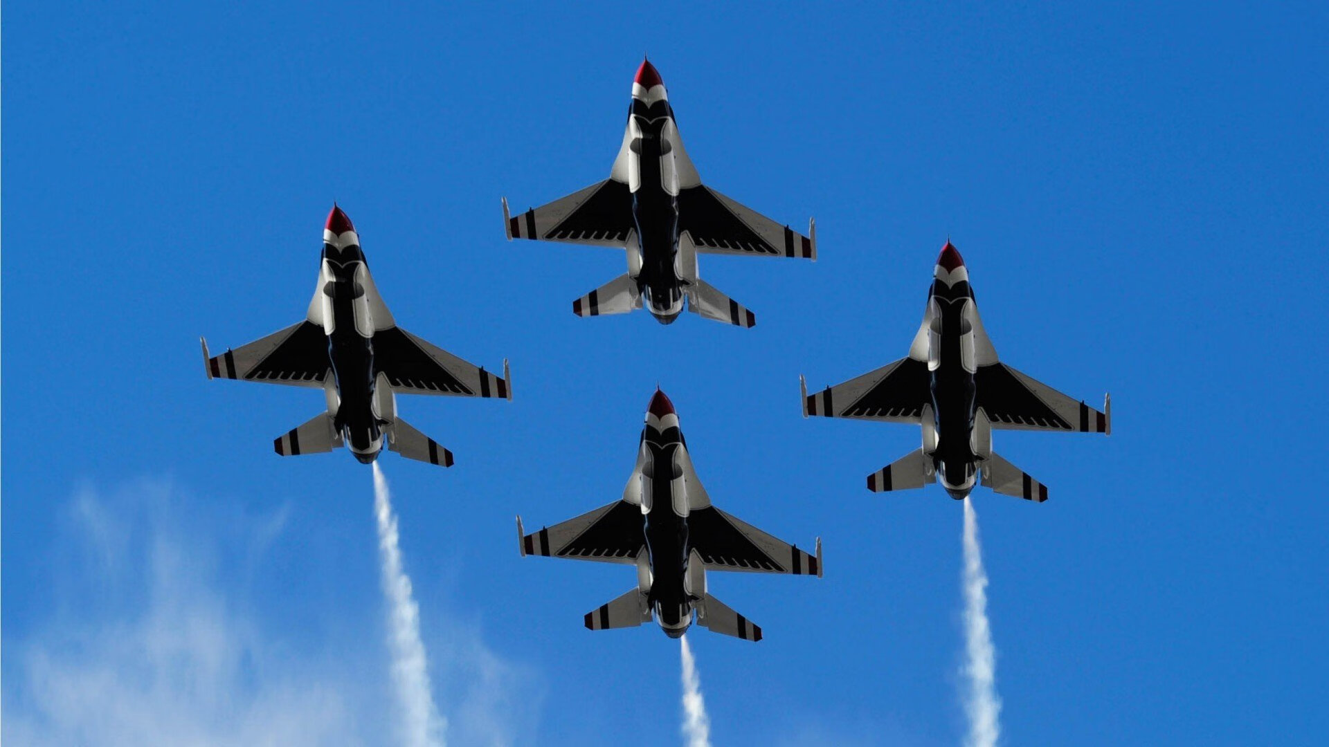 阿尔阿赫利球员配合默契提升,阿尔阿赫利什么意思