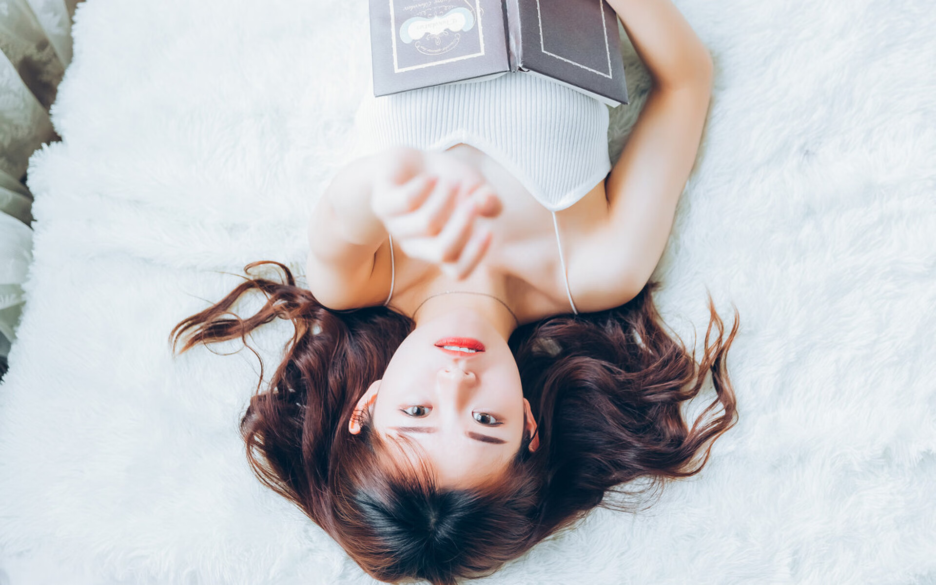 体育新闻中心推动体育内容跨境合作与交流计划,体育文化新闻