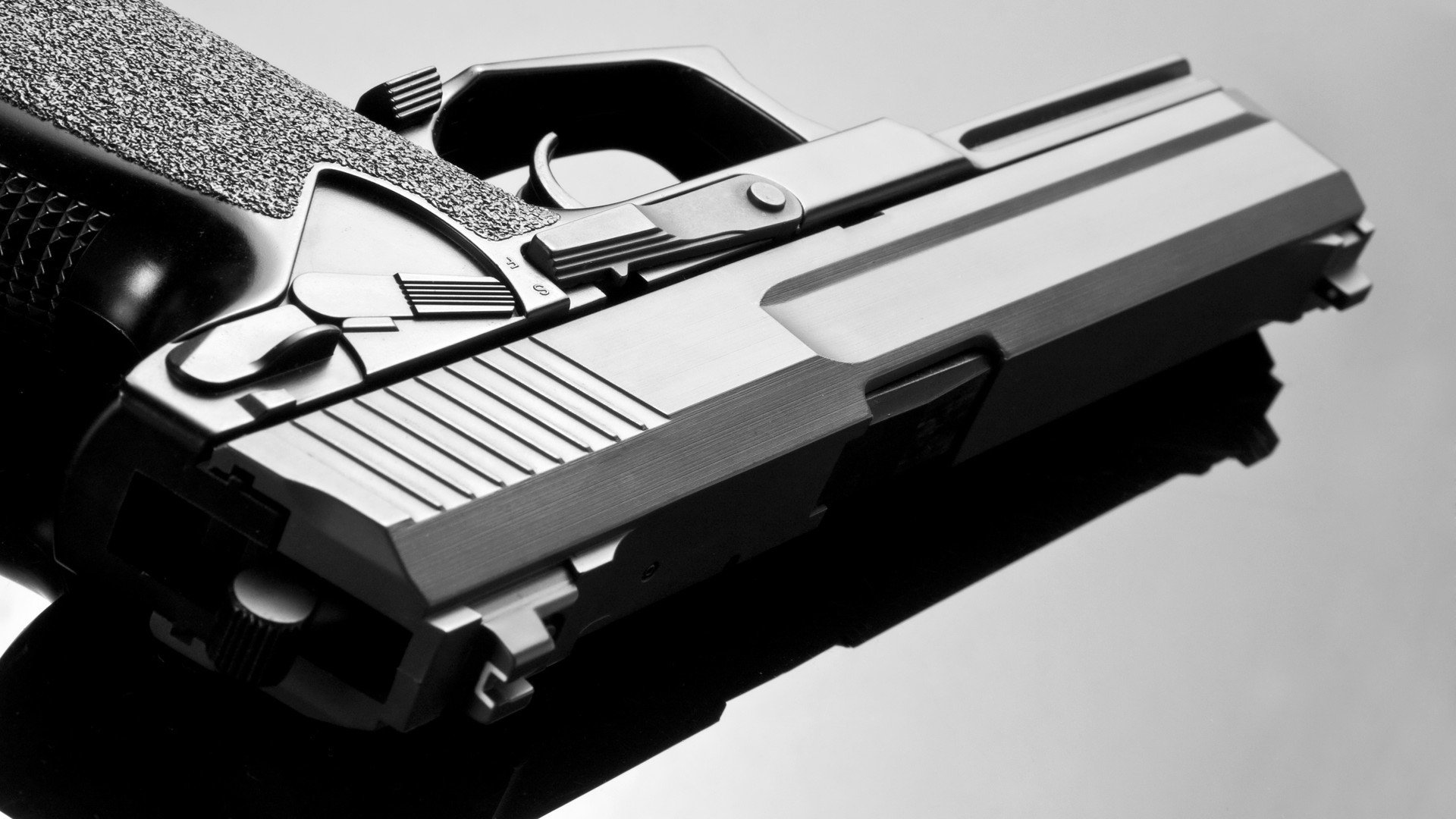 赛季初球员转会影响战术融合与球队配合同步性,球员转会前的球衣还卖吗