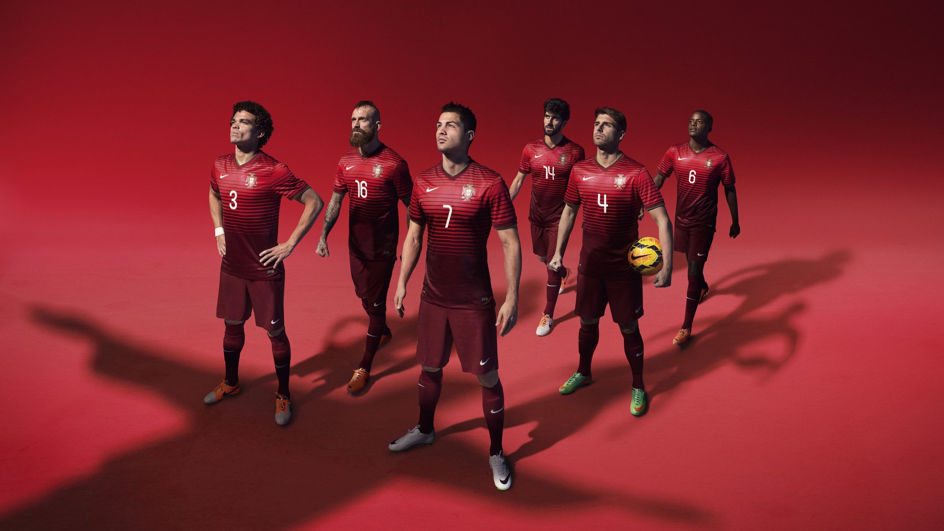 _城市天空漂移：在高楼间追逐速度_，漂浮在城市的天空